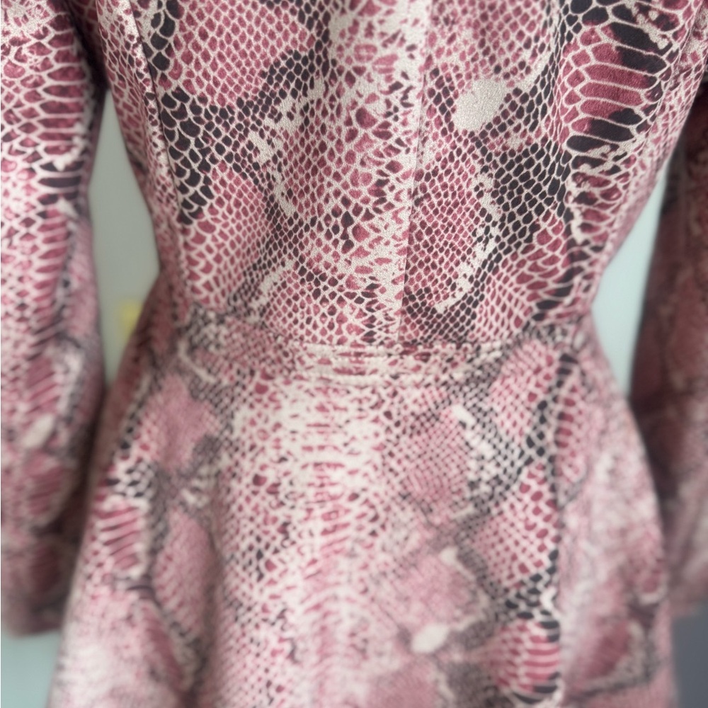 VENUS Pink and Black Snake Print Blazer - Picture 7 of 10